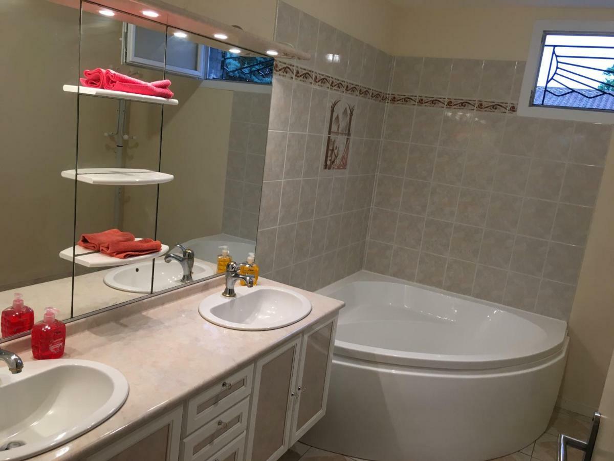 Villa Plein Pied Rez-De-Chaussee+1 Avec Dependance Сенон Экстерьер фото